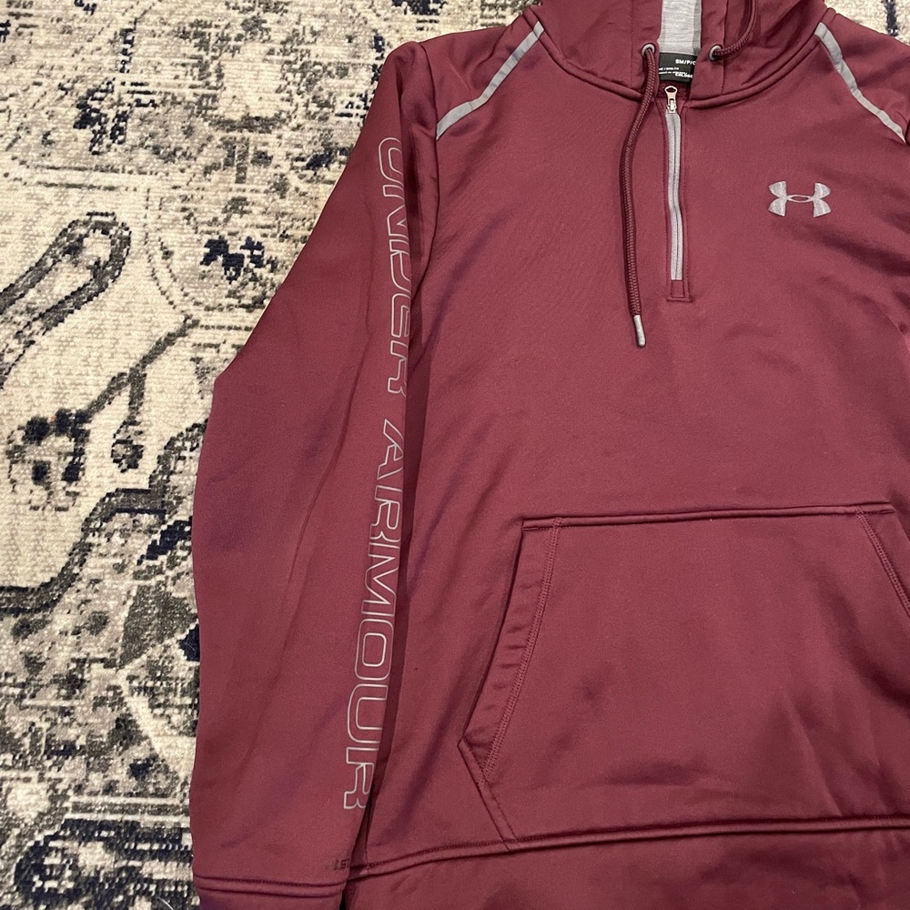 Under Armour Cold gear 1/4 zip Hoodie. Size small, color Burgundy